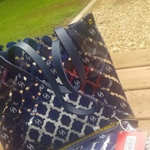 Dooney&Bourke tote light weight + D&B toiletry bag